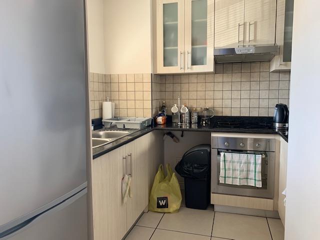 To Let 1 Bedroom Property for Rent in Sea Point Western Cape